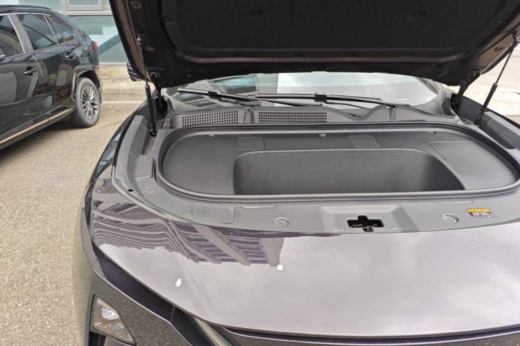 Used Mazda EZ-60 2025 Model Pure Electric 600 Max Engine Bay Right