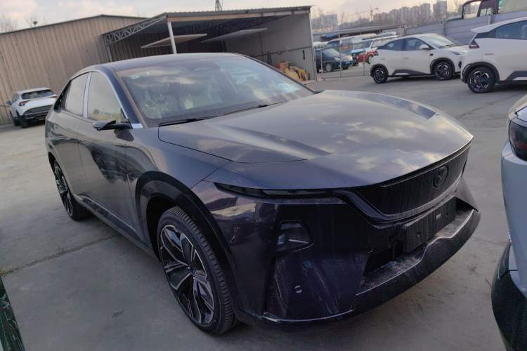 Used Mazda EZ-60 2025 Model Pure Electric 600 Max Front Right 45 Deg