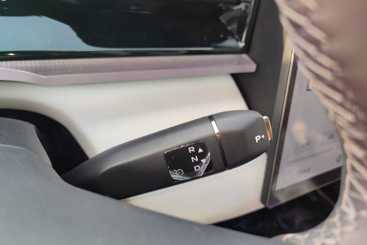 Used Mazda EZ-60 2025 Model Pure Electric 600 Max Gear Lever