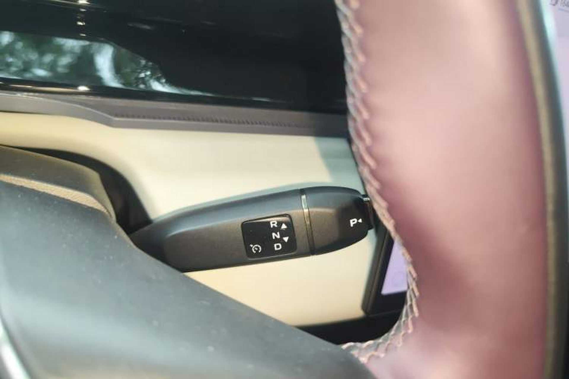 Used Mazda EZ-60 2025 Model Range-Extended 200 Max Gear Lever