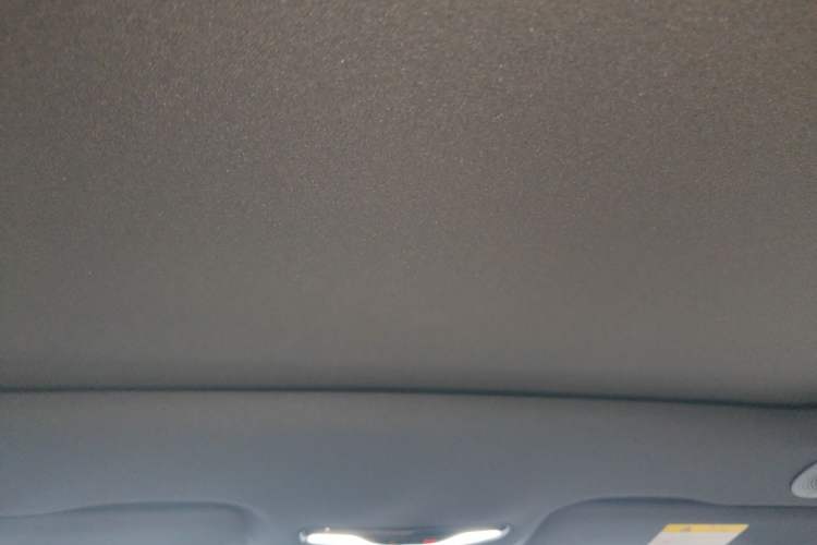 Used Mazda EZ-60 2025 Model Range-Extended 200 Max Headliner