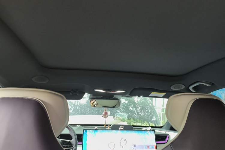 Used Mazda EZ-60 2025 Model Range-Extended 200 Max Headliner