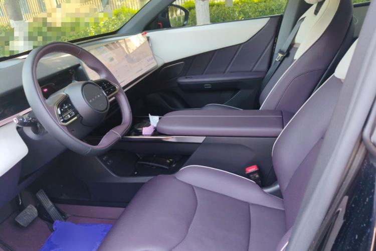 Used Mazda EZ-60 2025 Model Range-Extended 200 Max Left Front Seat
