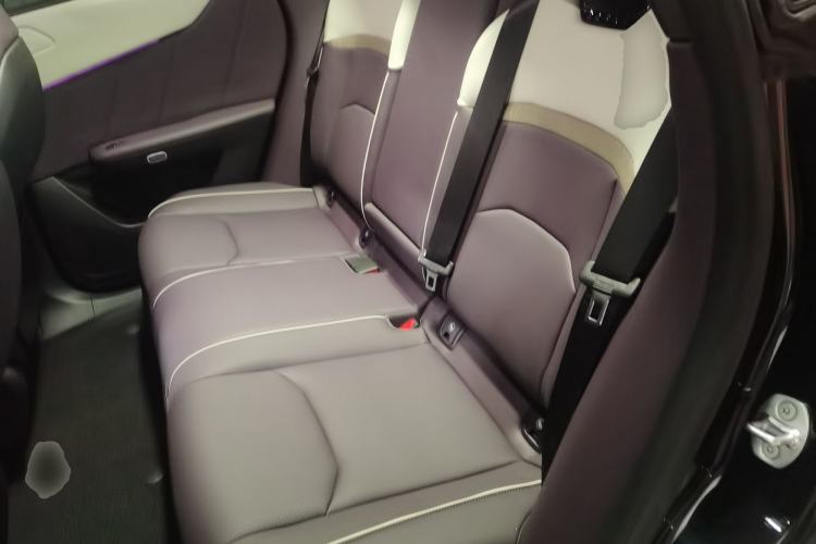 Used Mazda EZ-60 2025 Model Range-Extended 200 Max Left Rear Seat
