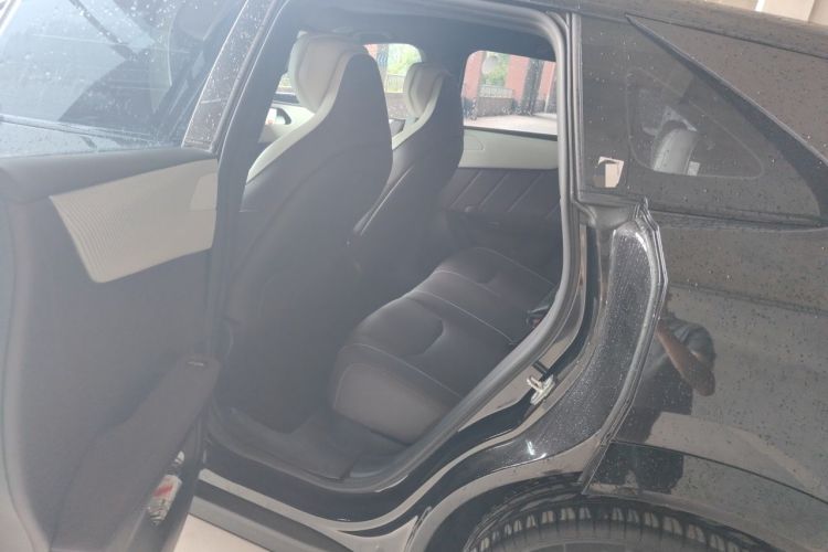 Used Mazda EZ-60 2025 Model Range-Extended 200 Max Left Rear Seat