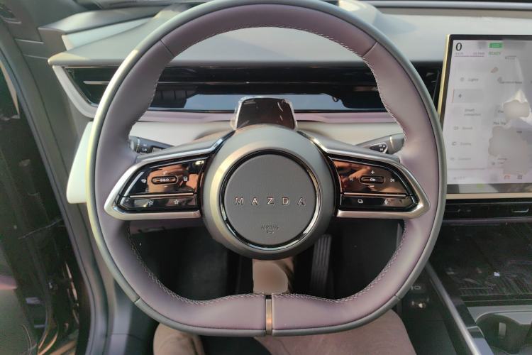 Used Mazda EZ-60 2025 Model Pure Electric 600 Max Steering Wheel
