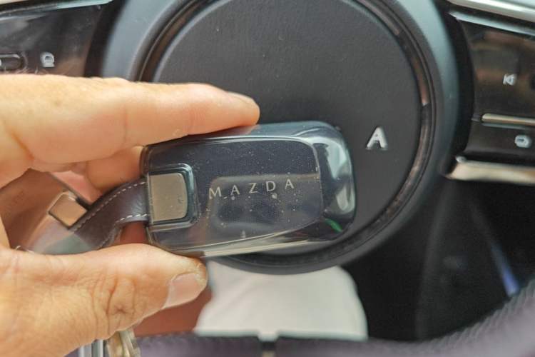 Used Mazda EZ-60 2025 Model Pure Electric 600 Max Vehicle Key