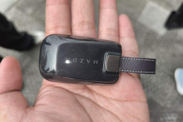 Used Mazda EZ-60 2025 Model Range-Extended 200 Max Vehicle Key