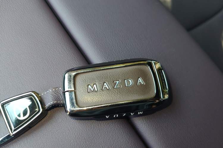 Used Mazda EZ-60 2025 Model Range-Extended 200 Max Vehicle Key
