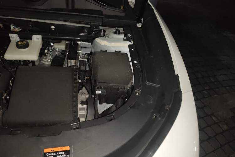 Used Mazda EZ-60 2025 Model Range-Extended 200 Max Engine Bay Left