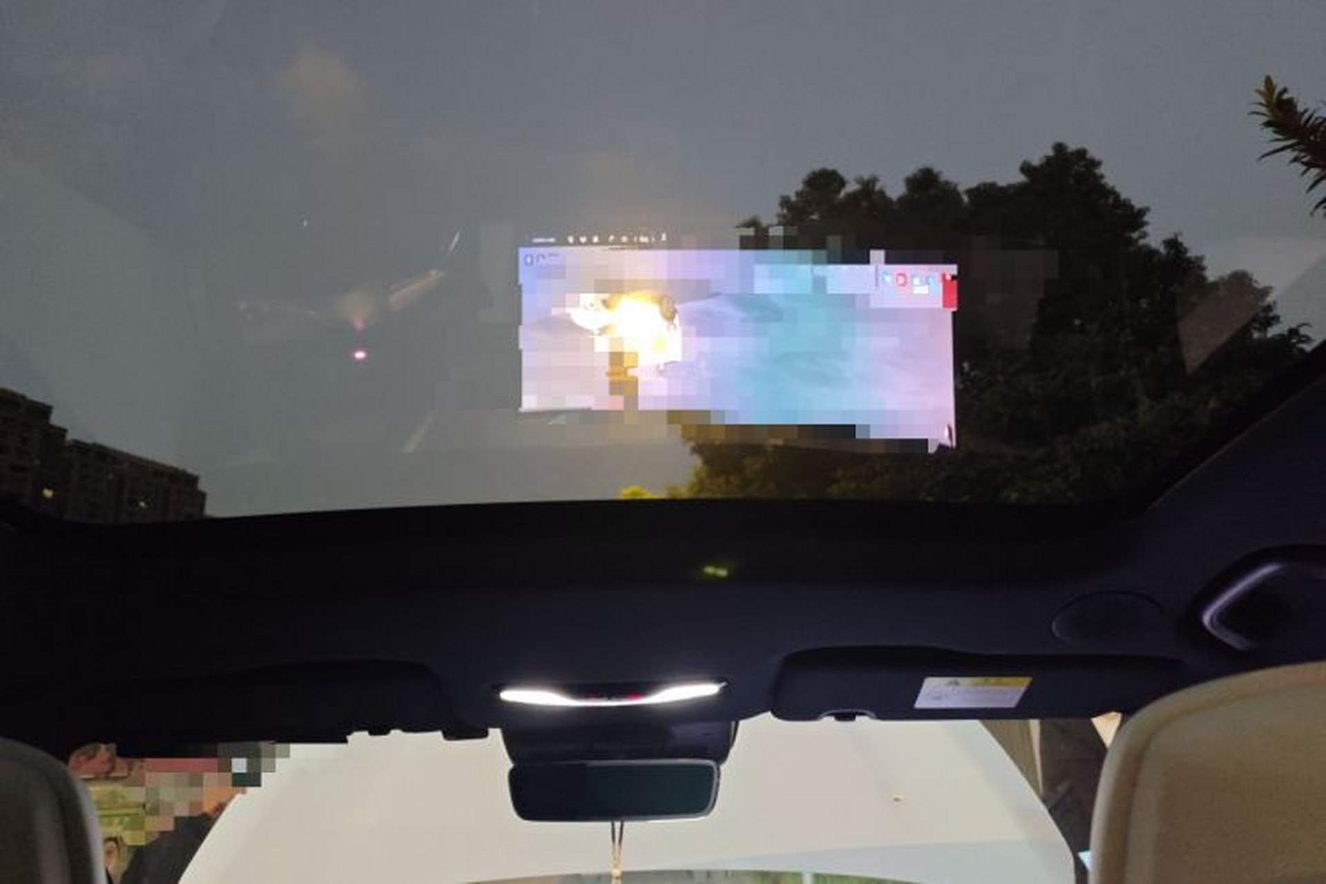 Used Mazda EZ-60 2025 Model Range-Extended 200 Max Headliner