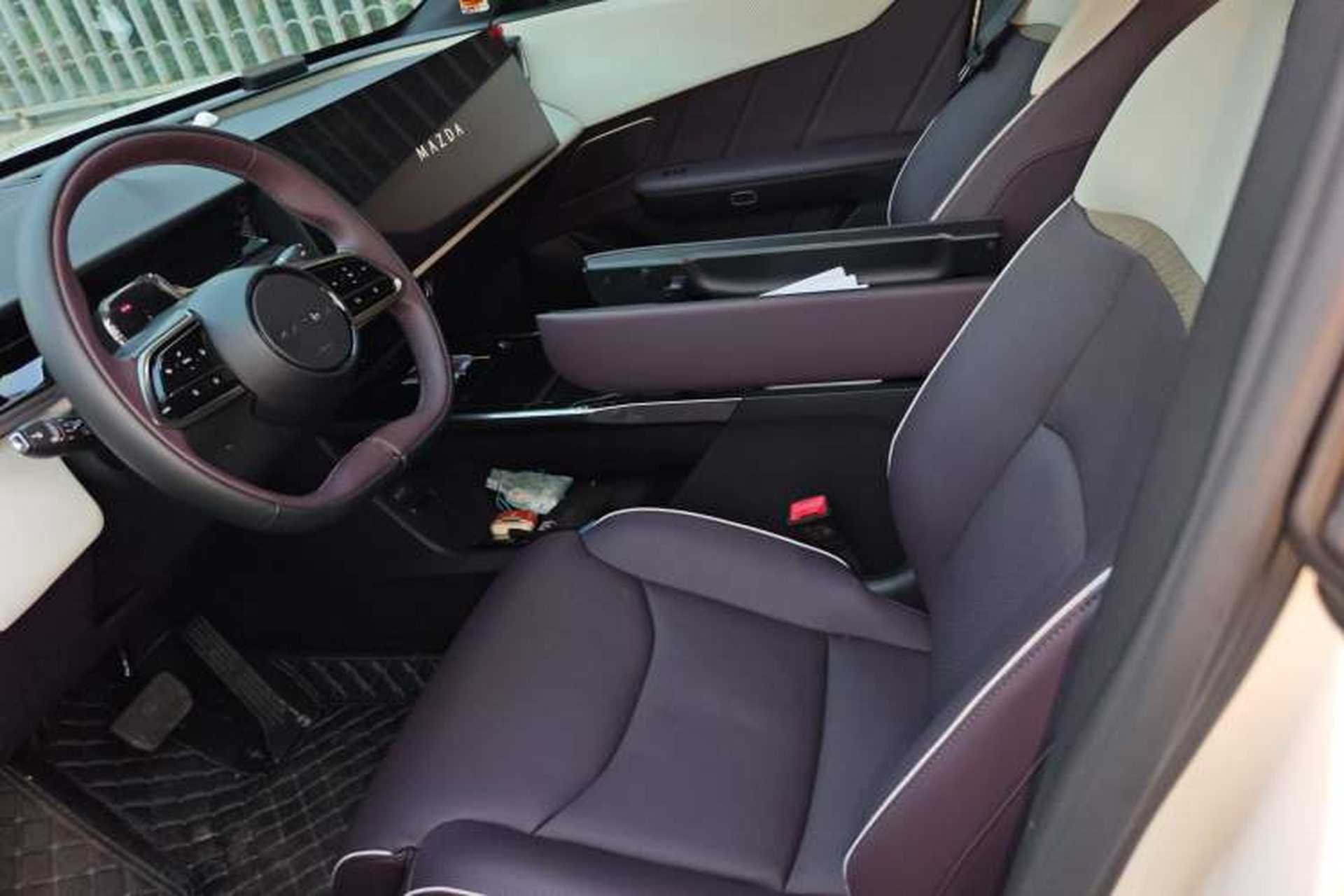 Used Mazda EZ-60 2025 Model Range-Extended 200 Max Left Front Seat