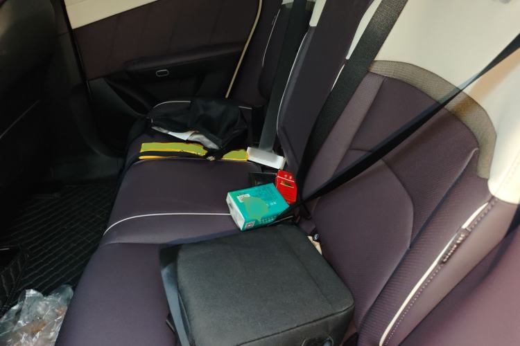 Used Mazda EZ-60 2025 Model Range-Extended 200 Max Left Rear Seat
