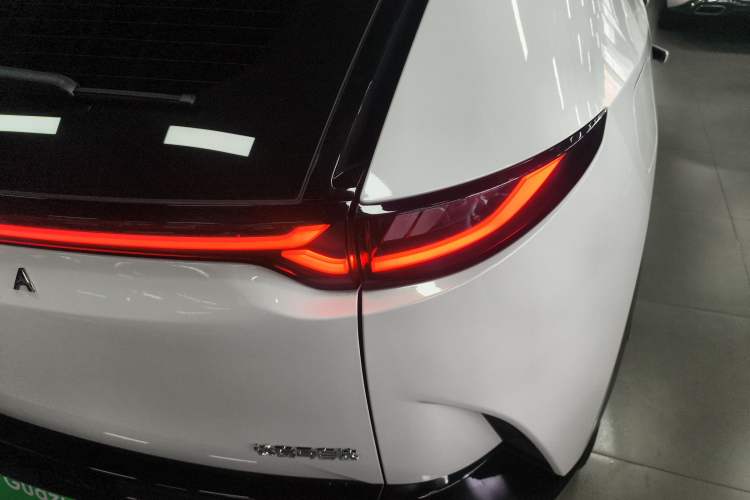 Used Mazda EZ-60 2025 Model Range-Extended 200 Max Right Rear Taillight