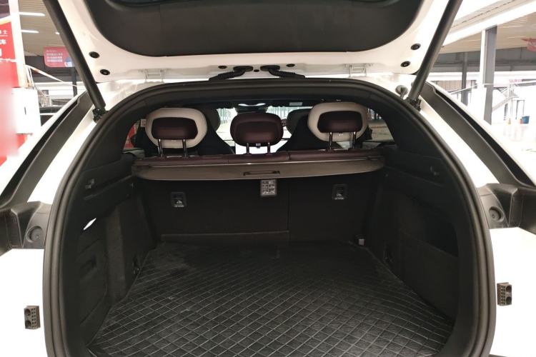 Used Mazda EZ-60 2025 Model Range-Extended 200 Max Trunk