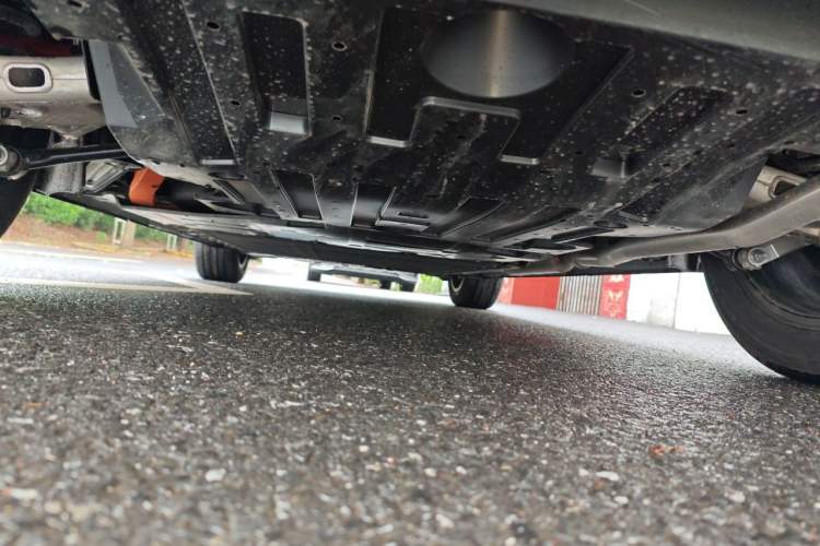 Used Mazda EZ-60 2026 Model Range: Extended-Range 200 Pro Chassis Rear