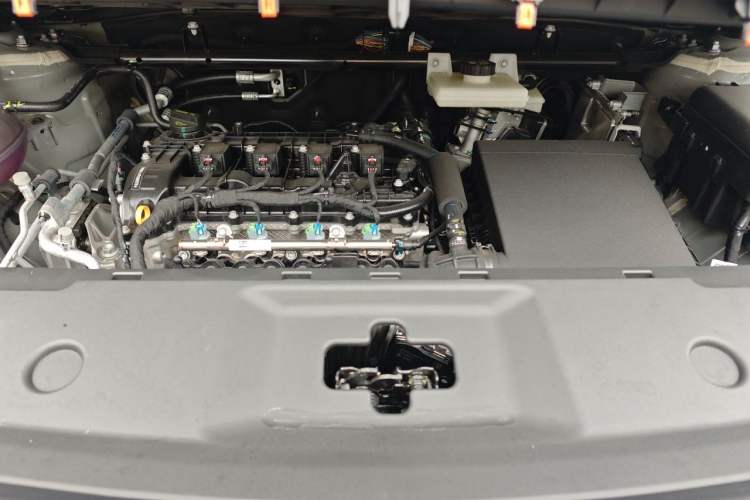 Used Mazda EZ-60 2026 Model Range: Extended-Range 200 Pro Engine Bay