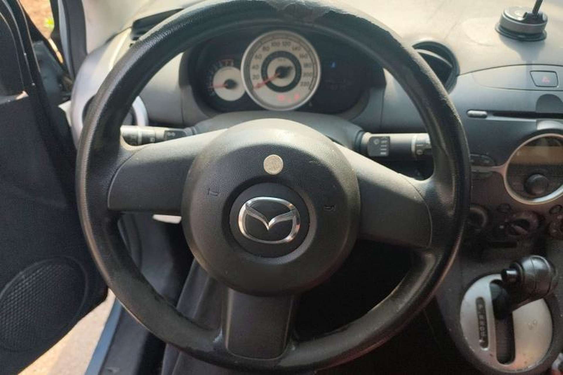 Used Mazda 2 2007 1.3L Automatic Standard Edition Steering Wheel