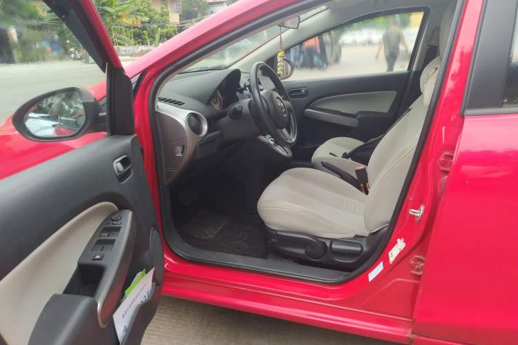 Used Mazda 2 2007 1.3L Automatic Standard Edition Driver Seat