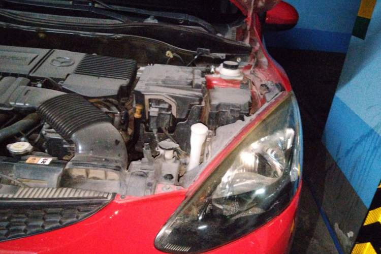 Used Mazda 2 2007 1.3L Automatic Standard Edition Engine Bay Left