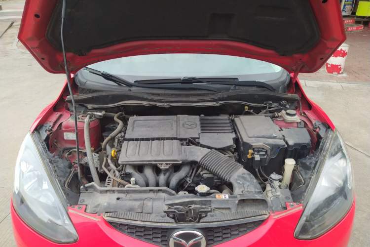Used Mazda 2 2007 1.3L Automatic Standard Edition Engine Bay