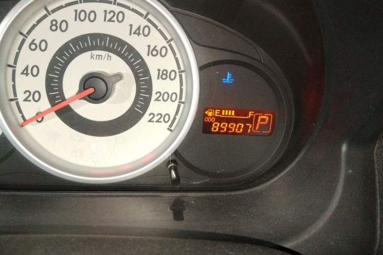 Used Mazda 2 2007 1.3L Automatic Standard Edition Odometer Close Up