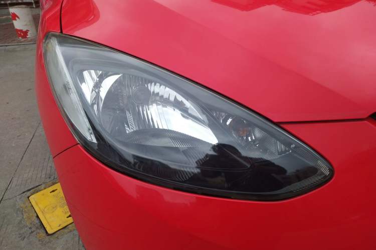 Used Mazda 2 2007 1.3L Automatic Standard Edition Right Front Headlight