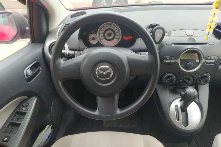 Used Mazda 2 2007 1.3L Automatic Standard Edition Steering Wheel