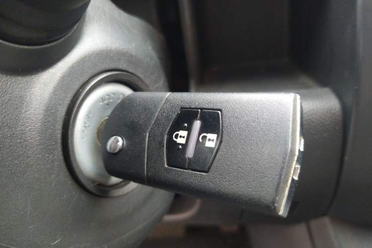 Used Mazda 2 2007 1.3L Automatic Standard Edition Vehicle Key