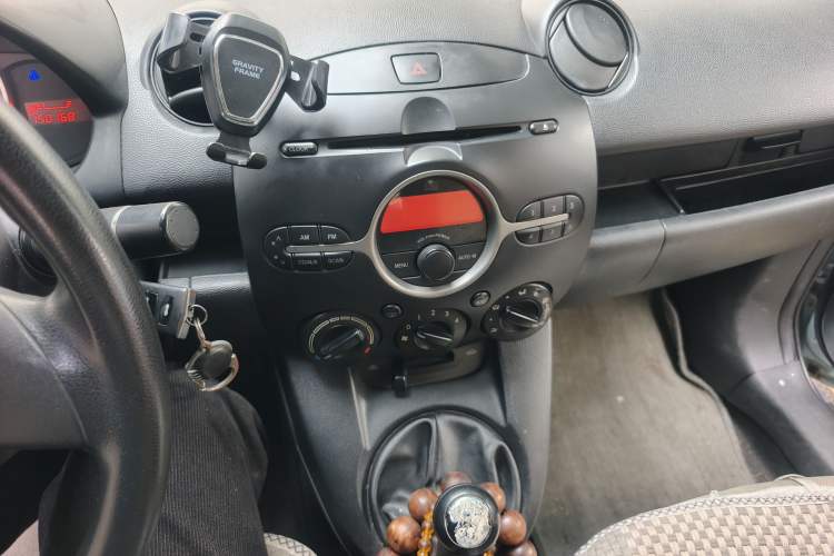 Used Mazda 2 2008 1.3L Manual Standard Edition Audio And AC Panel