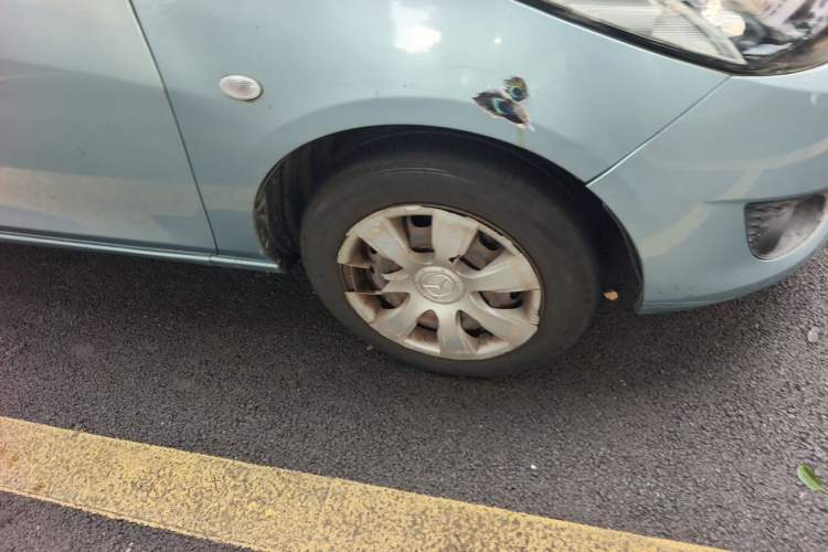 Used Mazda 2 2008 1.3L Manual Standard Edition Right Front Wheel Hub