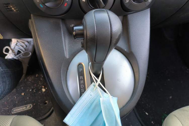 Used Mazda 2 2008 1.5L Automatic Fashion Edition Gear Lever