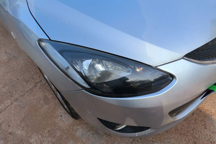 Used Mazda 2 2008 1.5L Automatic Fashion Edition Right Front Headlight