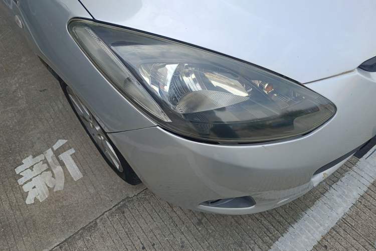 Used Mazda 2 2008 1.5L Automatic Luxury Model Right Front Headlight