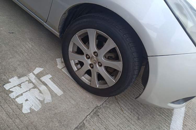 Used Mazda 2 2008 1.5L Automatic Luxury Model Right Front Wheel Hub