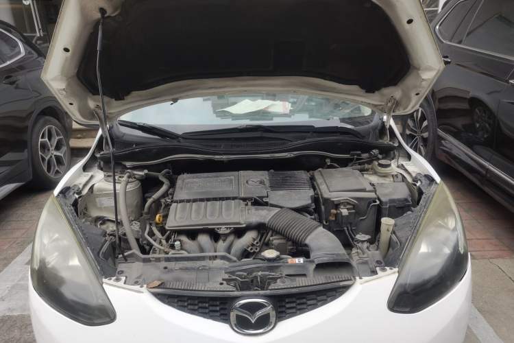 Used Mazda 2 2008 1.5L Automatic Luxury Version Engine Bay