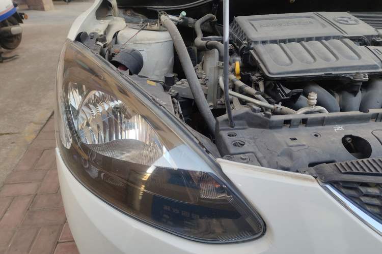 Used Mazda 2 2008 1.5L Automatic Fashion Edition Engine Bay Right