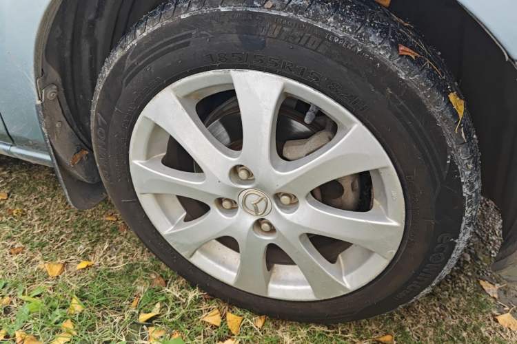 Used Mazda 2 2009 1.5L Automatic Value Edition Right Front Wheel Hub
