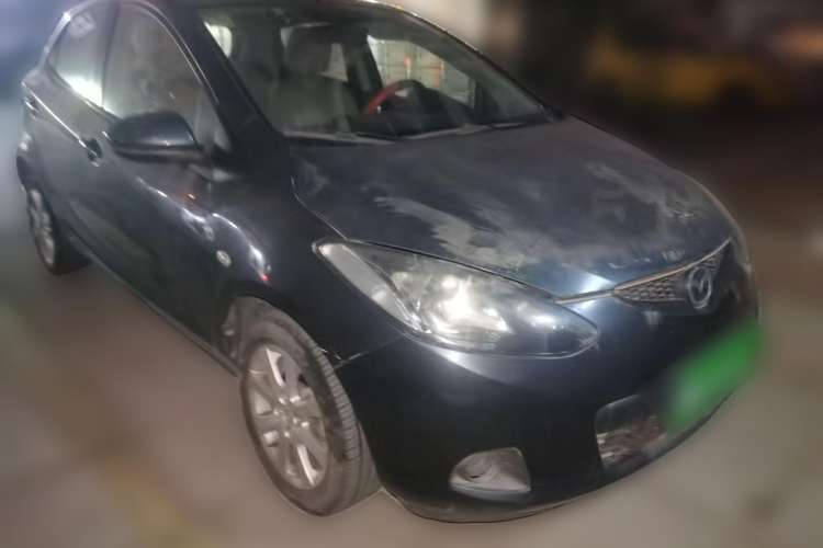 Used Mazda 2 2009 1.5L Automatic Value Edition Front Right 45 Deg
