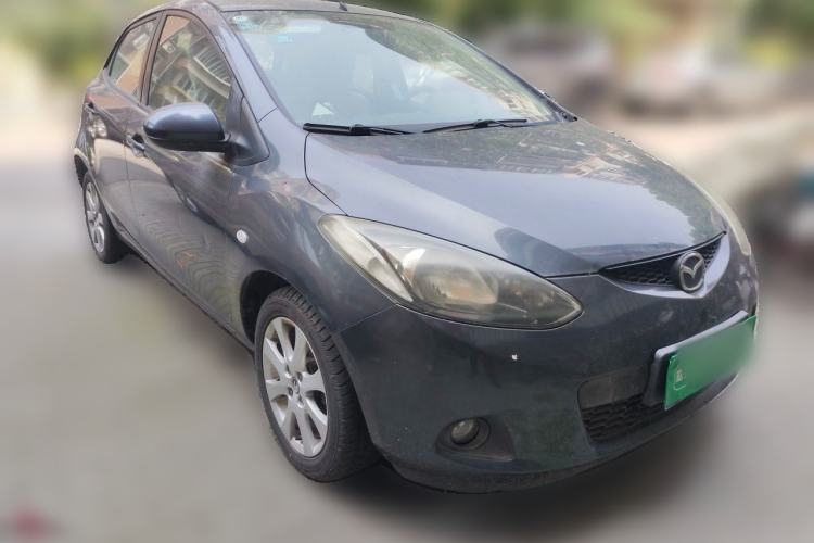 Used Mazda 2 2009 1.5L Automatic Value Edition Front Right 45 Deg