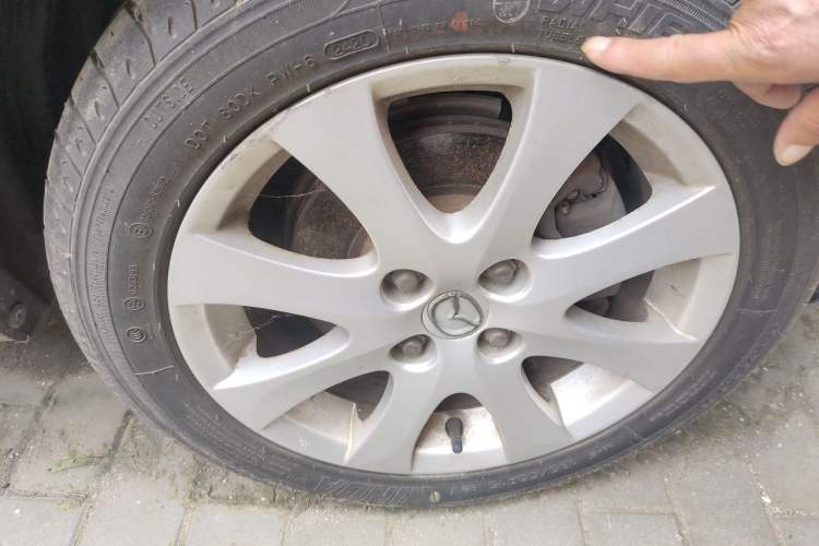 Used Mazda 2 2009 1.5L Automatic Value Edition Right Front Wheel Hub