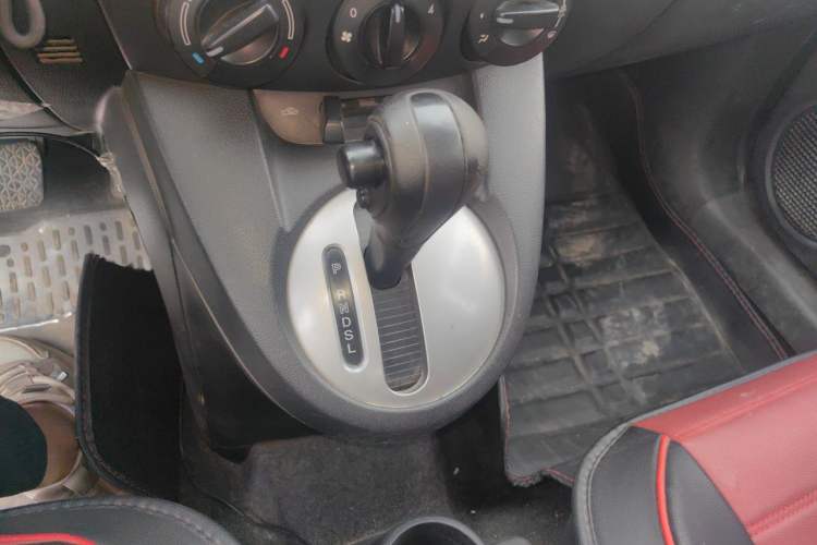 Used Mazda 2 2009 1.5L Automatic Value Edition Gear Lever
