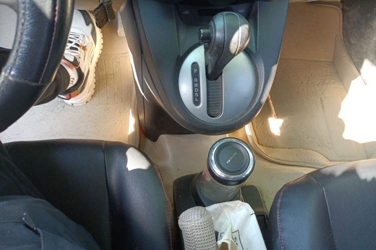 Used Mazda 2 2009 1.5L Automatic Value Edition Gear Lever