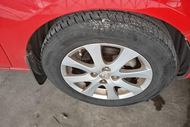 Used Mazda 2 2009 1.5L Automatic Value Edition Right Front Wheel Hub