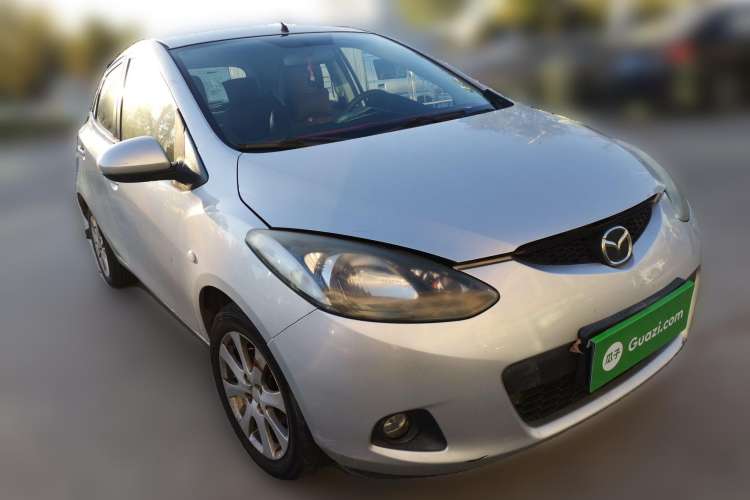 Used Mazda 2 2009 1.5L Automatic Value Edition Front Right 45 Deg