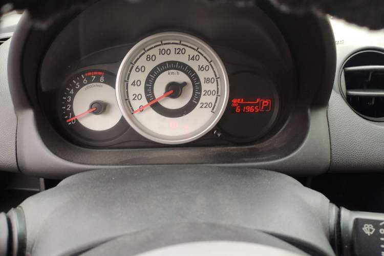 Used Mazda 2 2009 1.5L Automatic Value Edition Odometer Close Up