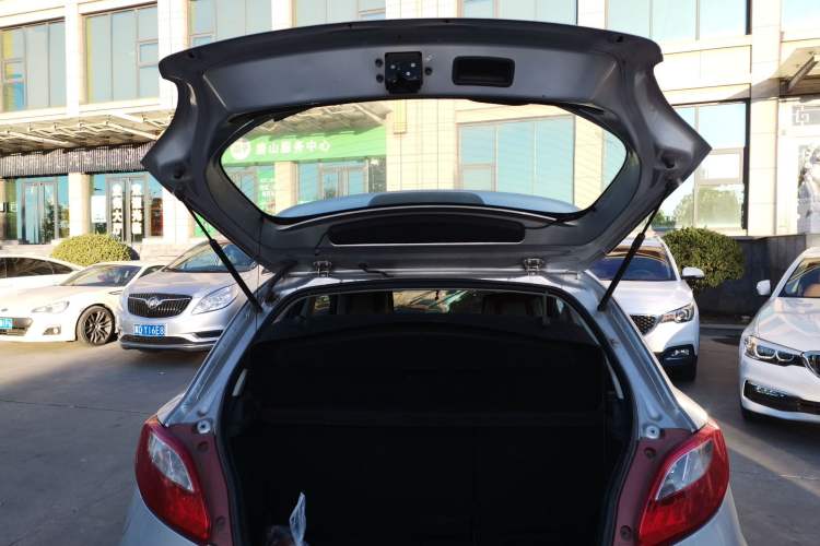 Used Mazda 2 2009 1.5L Automatic Value Edition Trunk