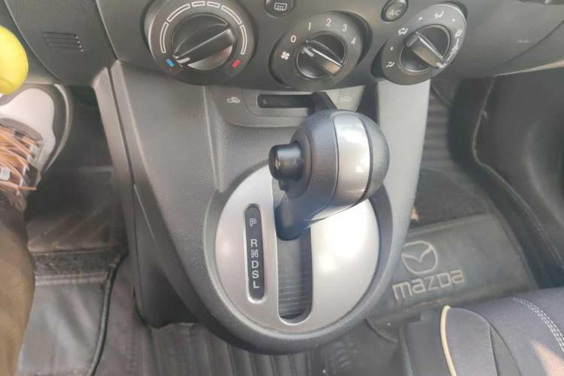 Used Mazda 2 2009 1.5L Automatic Value Edition Gear Lever