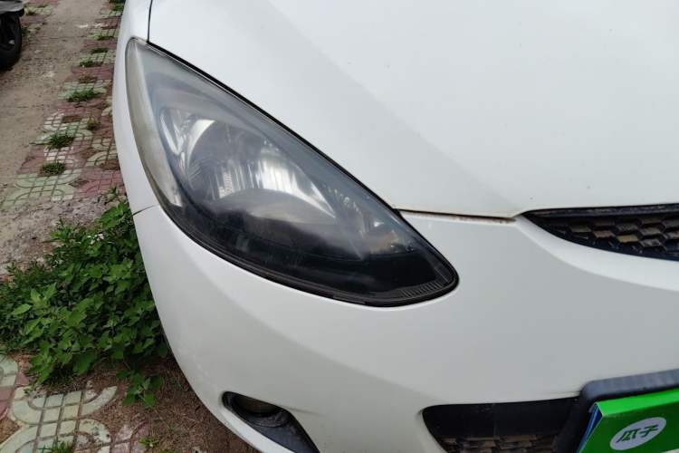 Used Mazda 2 2009 1.5L Manual Value Edition Right Front Headlight