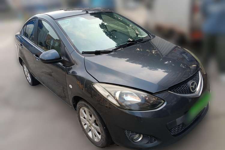 Used Mazda 2 2011 XuanDong 1.5L Automatic Fashion Edition Front Right 45 Deg